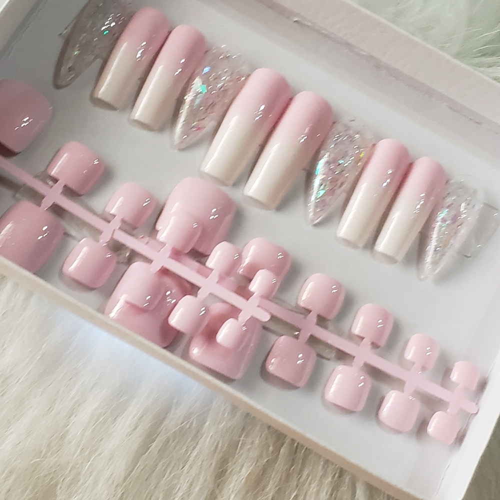 Press-On nails with Toenails